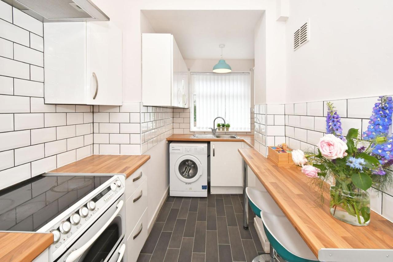 Wistaston House By Yourstays 5 Double Bedrooms And 2 Bathrooms, Great For Groups! Book Now! Crewe Exterior foto